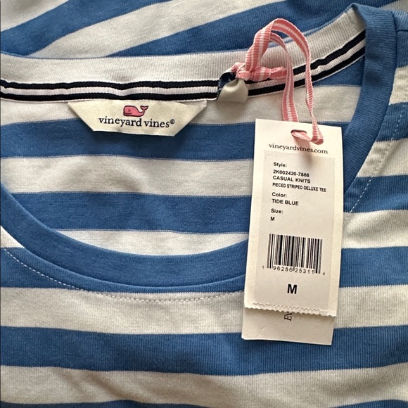 NWT Vineyard Vines Tee 2k002420-7888 size M - Picture 2 of 4